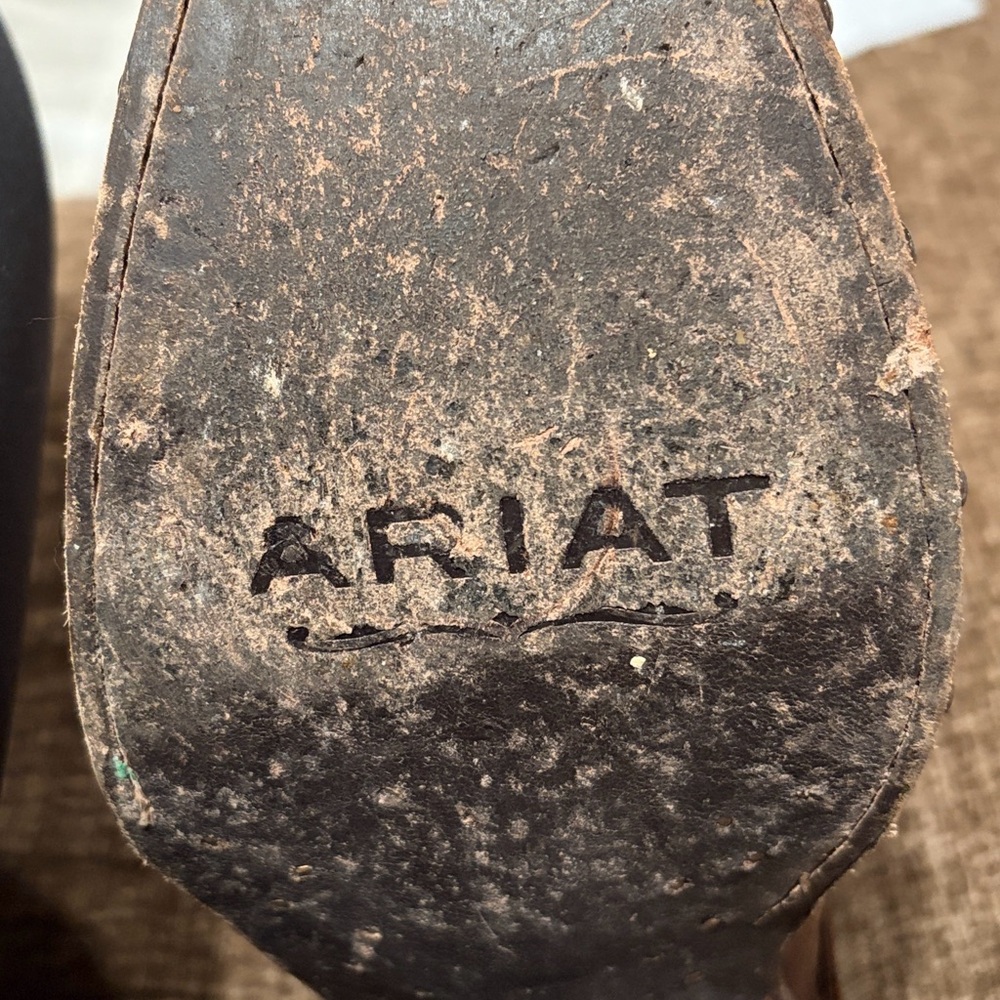 Ariat Greeley Western Tan Brown Studded Leather Booty - Picture 5 of 5